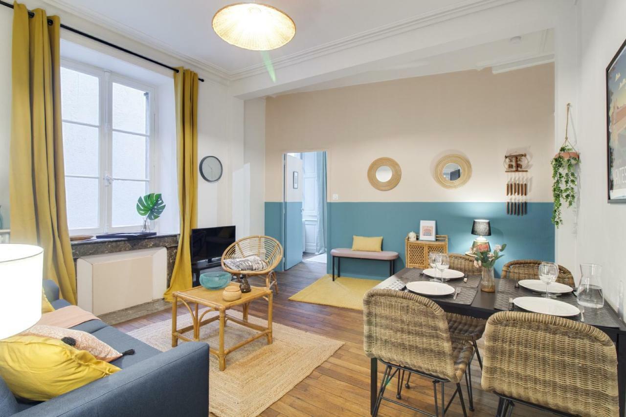 Sous Le Cedre - Au Coeur De Nantes Apartment Exterior photo